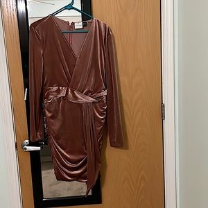Velvet Wrap Dress. Size Medium. Never worn Tags still on. Non-smoking household.